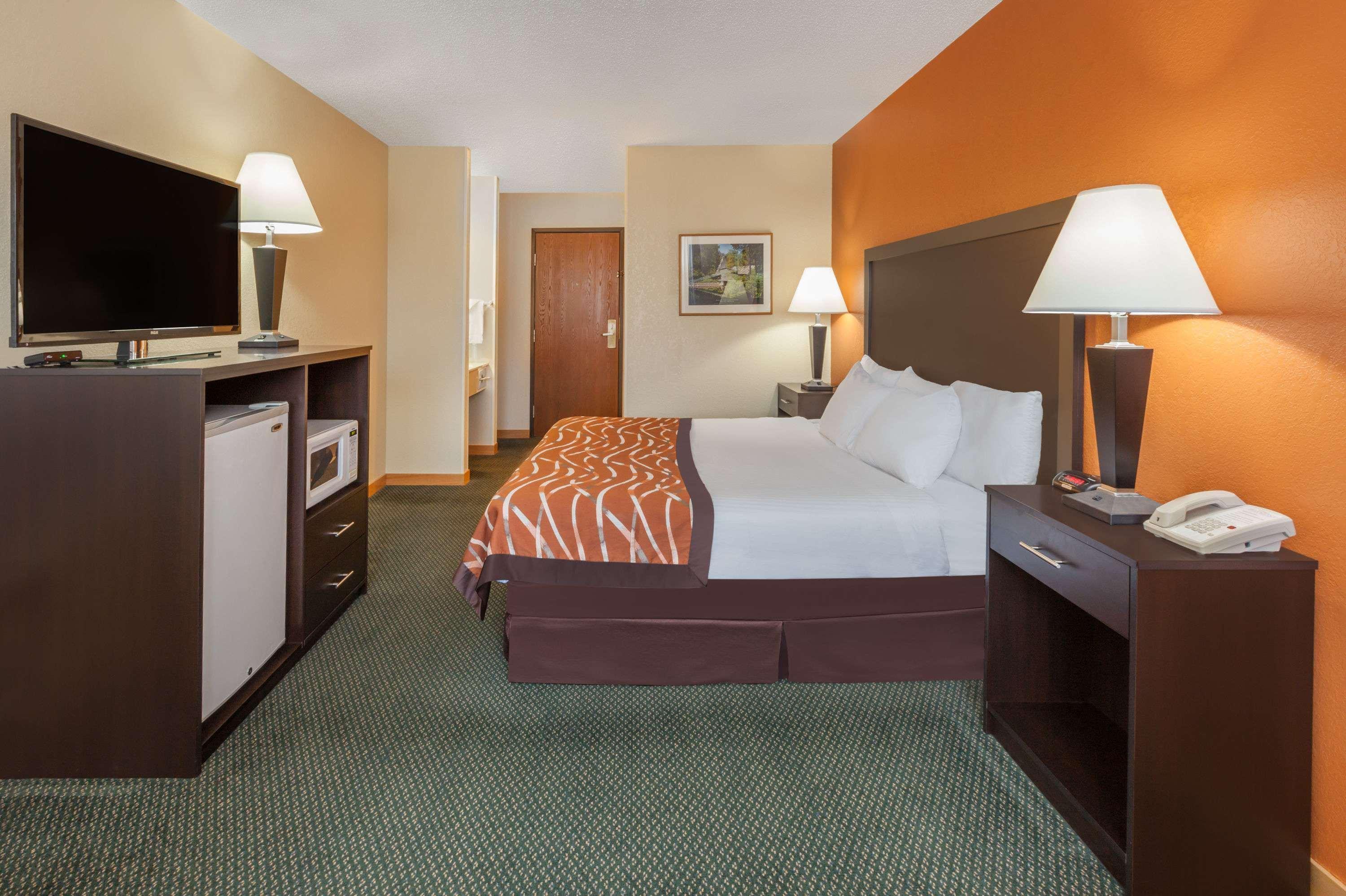 Motel Baymont By Wyndham Midland Exterior foto